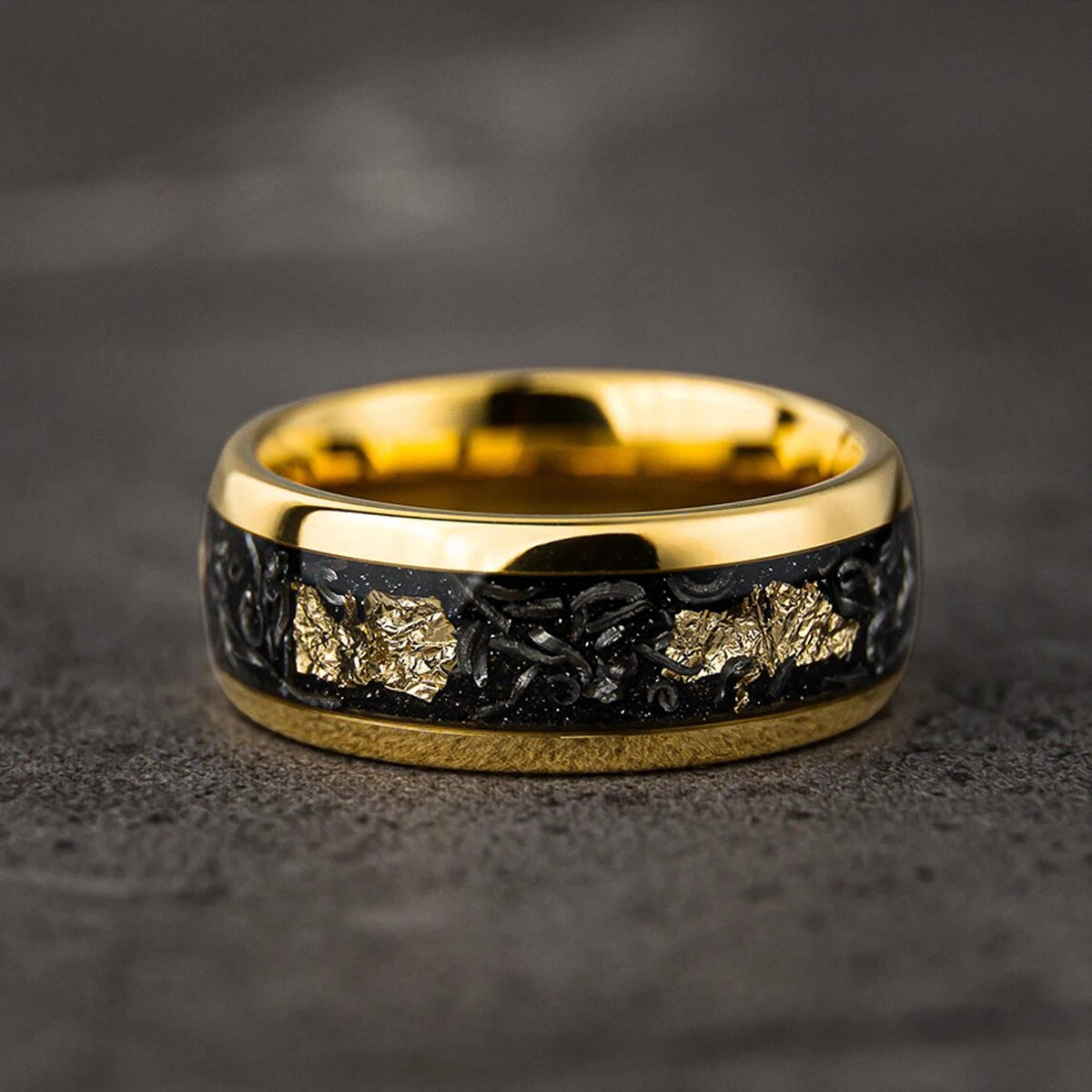 Tungsten Herrenring mit Meteorit & Goldblatt