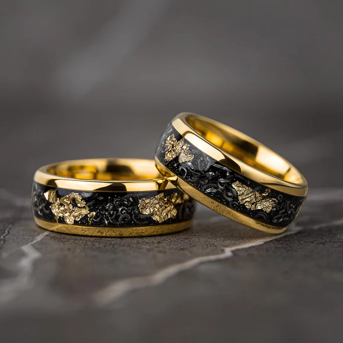 Tungsten Herrenring mit Meteorit & Goldblatt