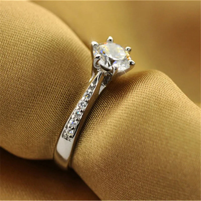 Lia Love – Silver Ring with Stone