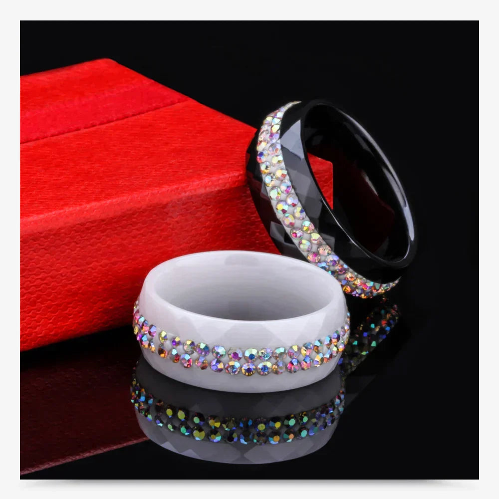 Eleganter Keramikring für Damen – Schwarz & Weiß mit Kristall