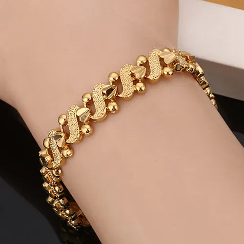Luxus-Armreif „Herzgold“ – 24K vergoldet, Unisex