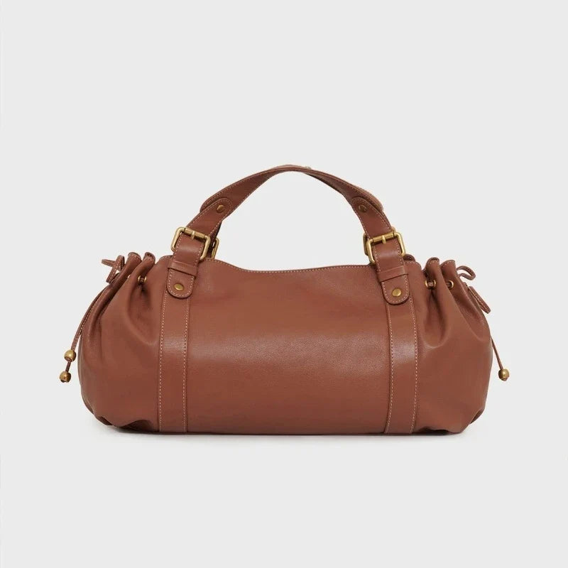 Practical Shopper in Leather Look with Zipper and Inner Pockets