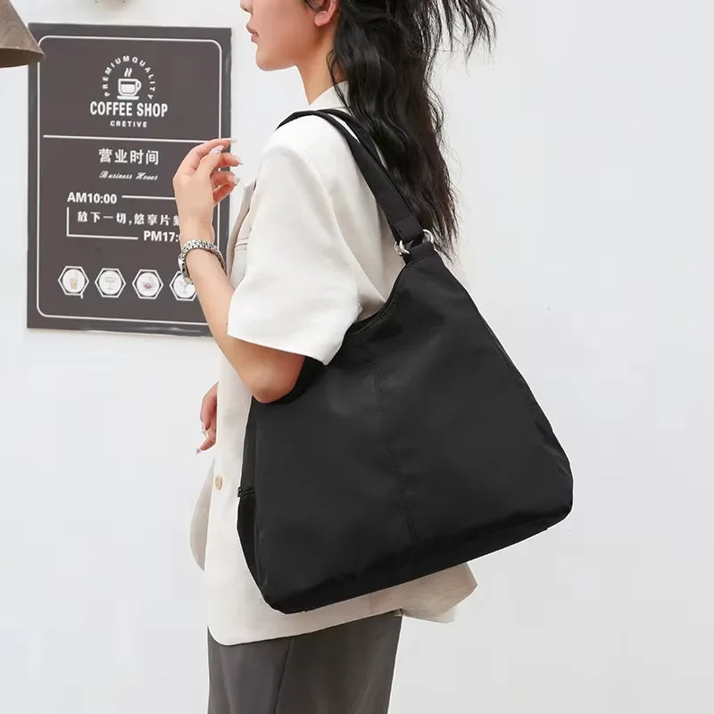 Edle Shopper Lederoptik mit Reißverschluss