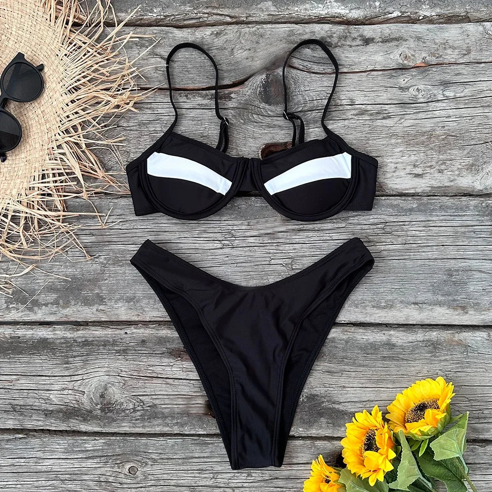 Schwarzes & Weißes Brazilian Thong Bikini Set für Damen