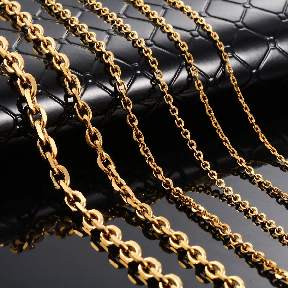 Elegante Goldene Halskette