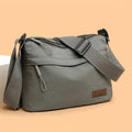 Stilvolle Crossbody Handtasche mit Reißverschluss mit Innenfächern