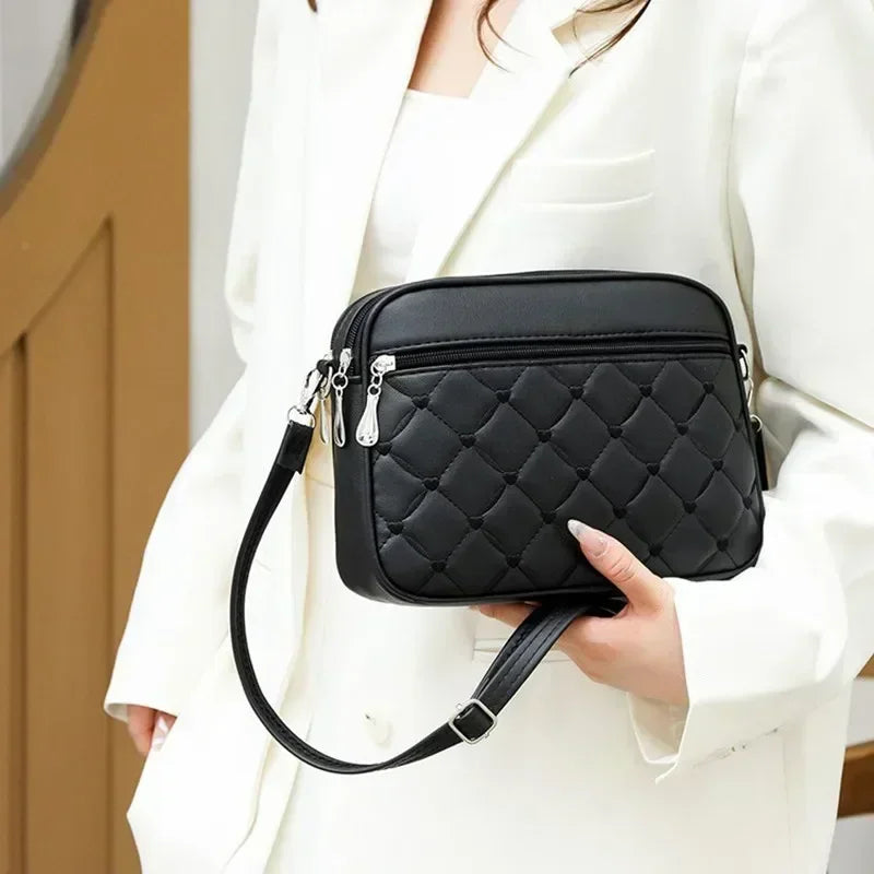 Elegant Crossbody Handbag Leather Look with Zipper with