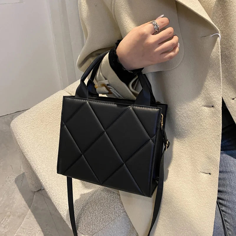 Edle Crossbody Handtasche Lederoptik mit Reißverschluss mit