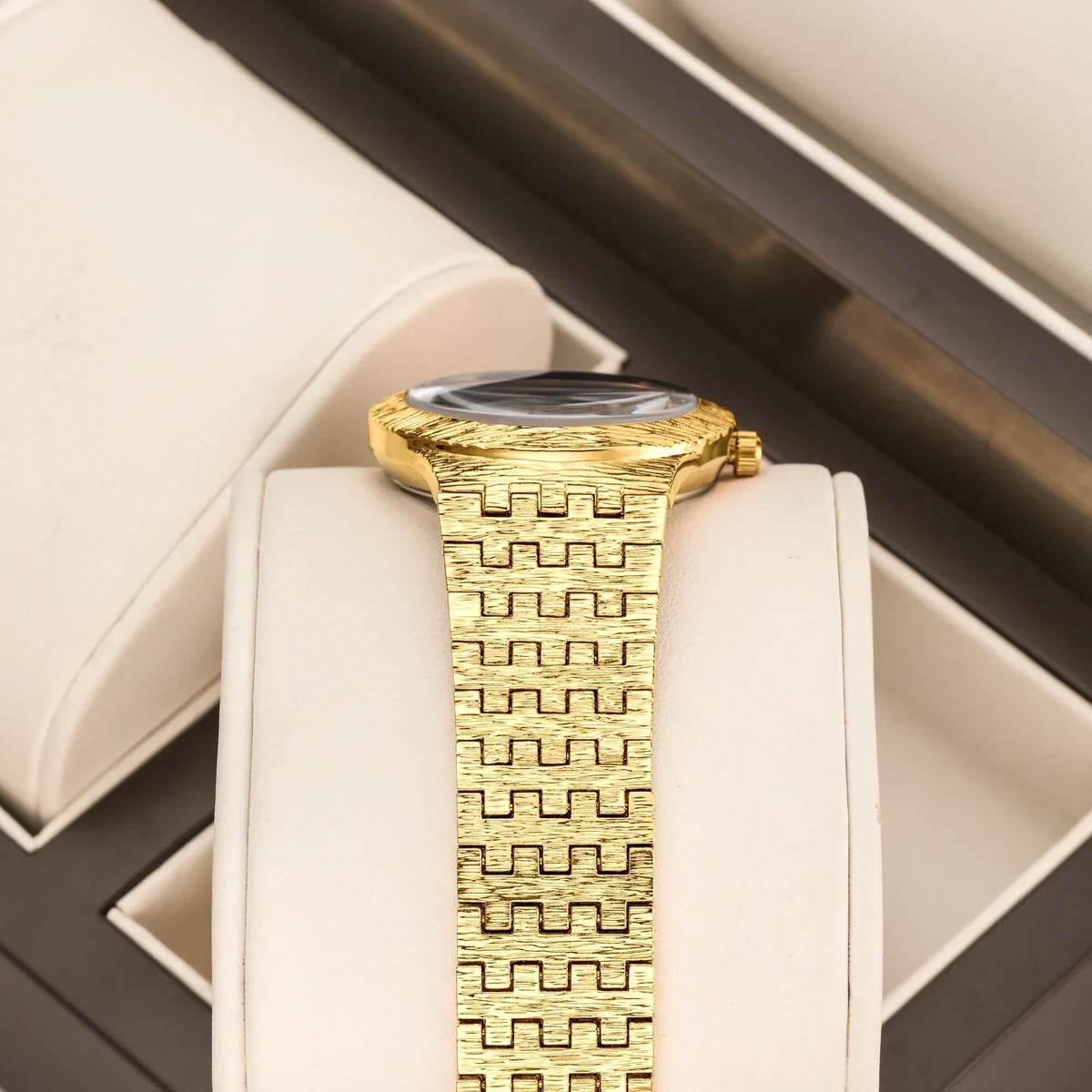 Klassische Damen Armbanduhr Analog Quarz wasserbeständig