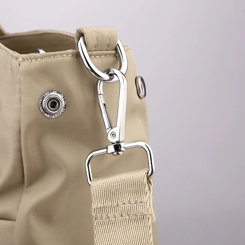 Stilvolle Shopper Lederoptik mit Reißverschluss mit Innenfächern