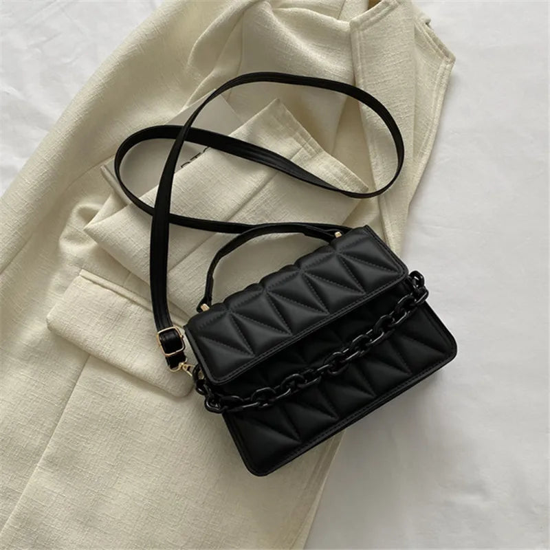 Mini Stepp-Tasche für Damen – Crossbody Bag mit Magnetverschluss und verstellbarem Schulterriemen