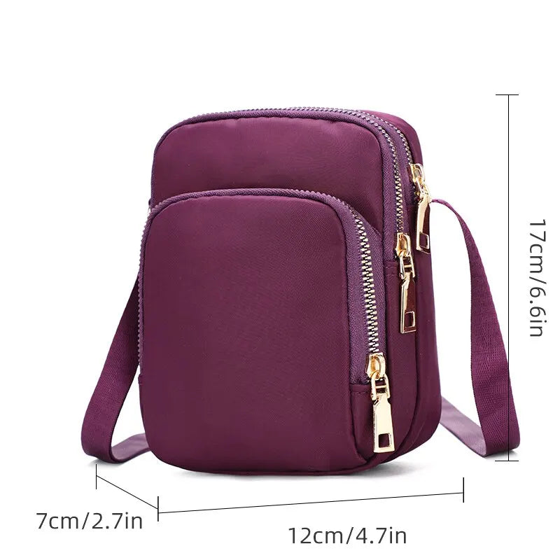 Kompakte Crossbody Handtasche Lederoptik mit Reißverschluss mit