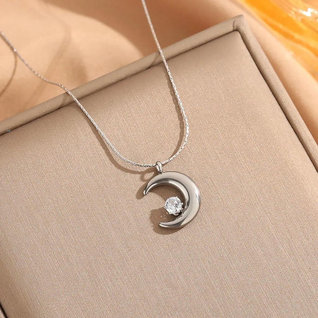 UHBINYCA Personality Geometric Moon Sparkling Zirconia Necklace Trendy Crescent Pendant Jewelry Women Vacation Choker Gifts