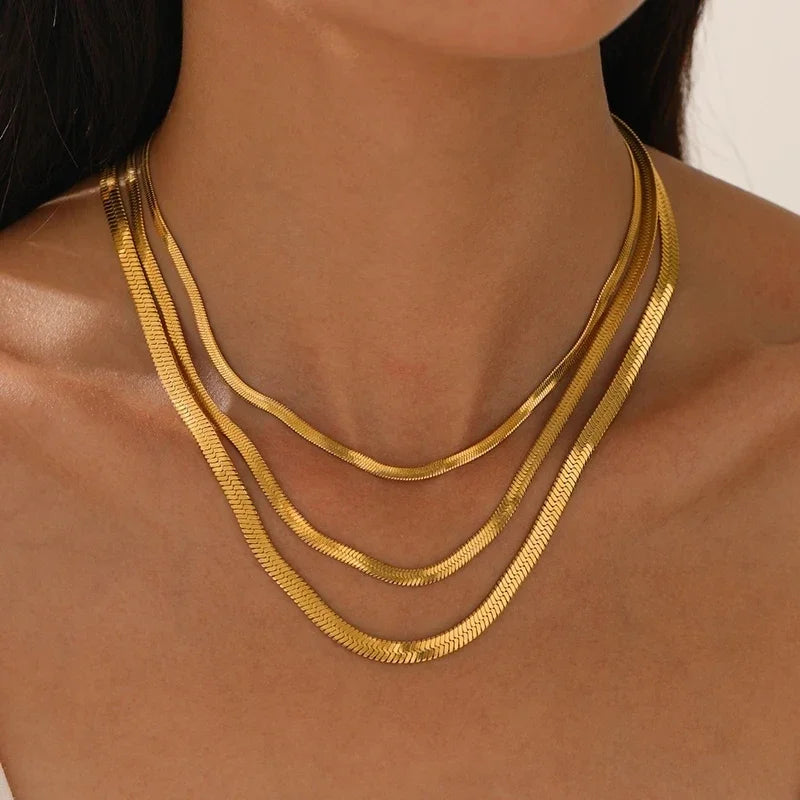 Stella Necklace · Silver