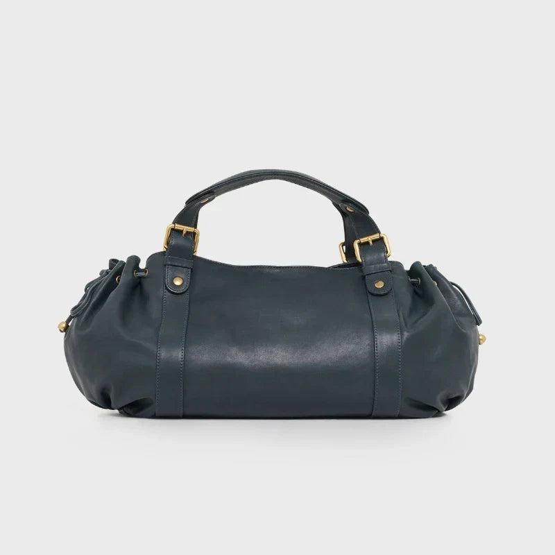 Practical Shopper in Leather Look with Zipper and Inner Pockets